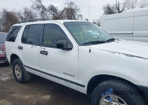 2004 Ford Explorer Xls z USA, uszkodzony, nr VIN 1FMZU72K24UB26115
